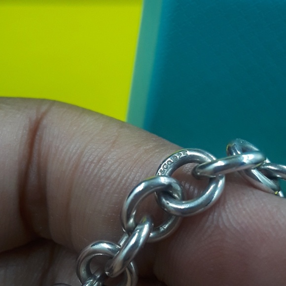 Authentic Tiffany and Co C clasp necklace 925 - Picture 3 of 6